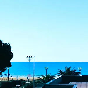 green-life-residence.hotelinveneto.com/
