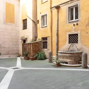 Stunning Center Rome