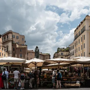  Apartamento Campo De Fiori Charming