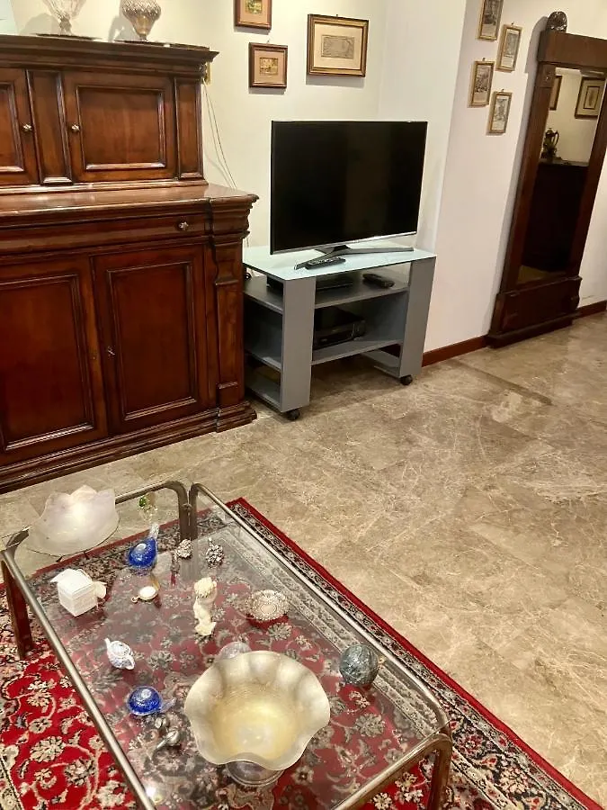 Apartamento Rachele'S Charming House In The Heart Of Roma Habitación en casa particular