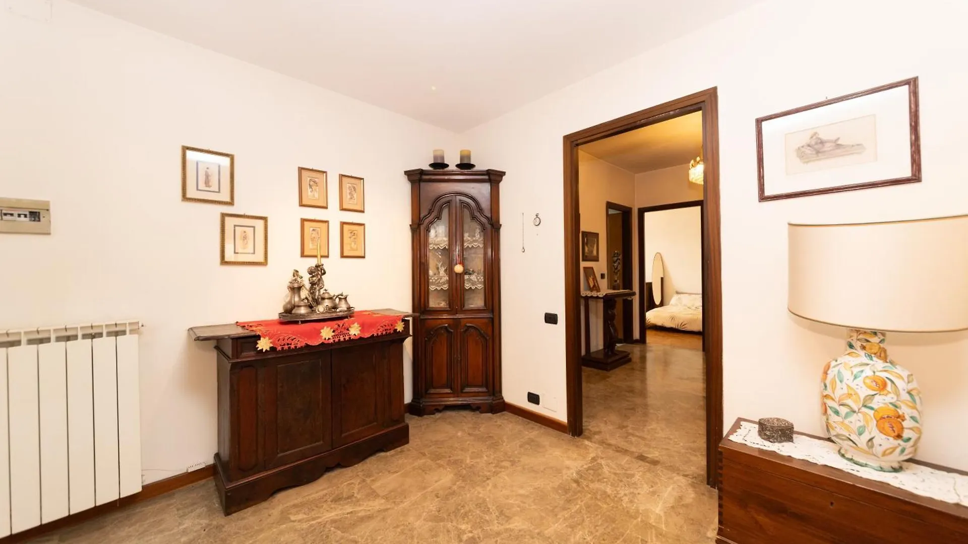 Homestay Rachele'S Charming House In The Heart Of Rome Apartment